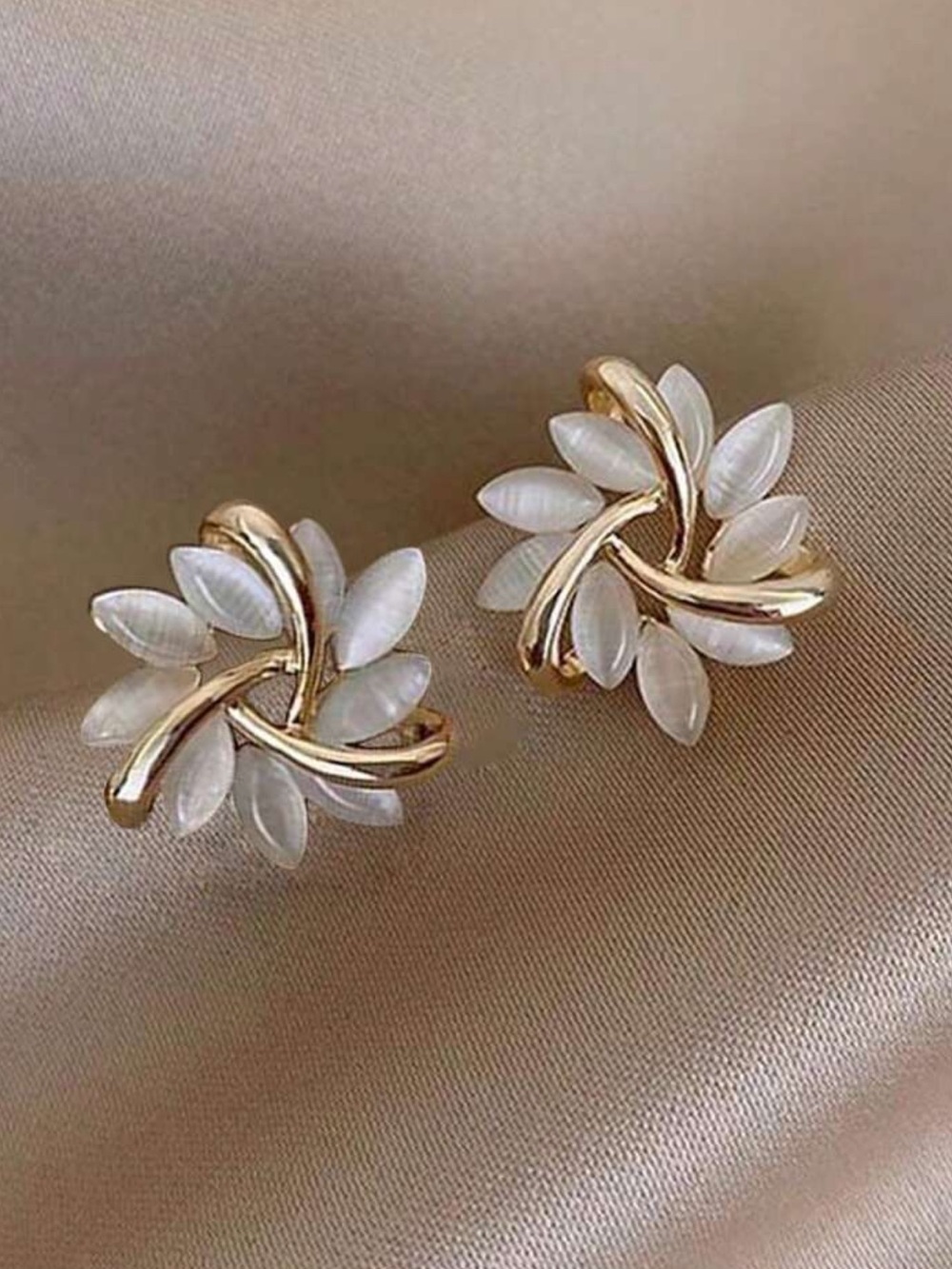 3for$20 1 Pair Minimalist Elegant Cat Eye Stone & Sunflower Stud Earrings Valent